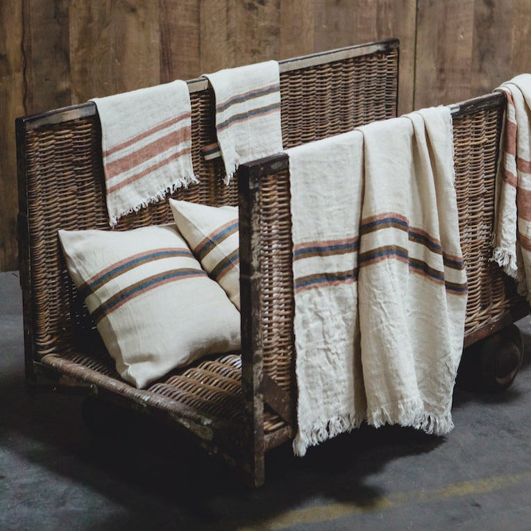 Housse de coussin déco en lin 100% européen Harlan Stripe